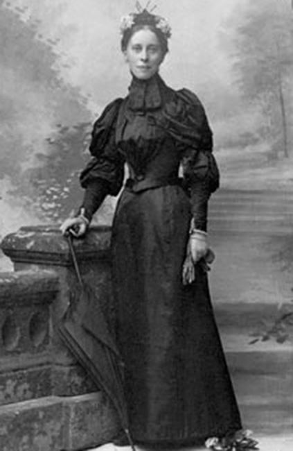 Black and white photo of Mary Kingsley the Victorian explorer who inspired artist Susan Stockwell's Money Dress sculpture