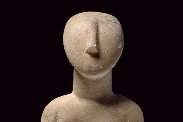 Female figure with folded arms, Cyclades, c. 2800-2300 BC