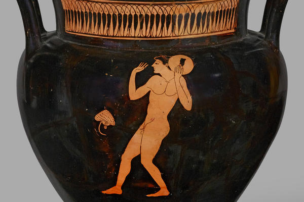 Ancient Greek attic red-figure amphora depicting a discus thrower