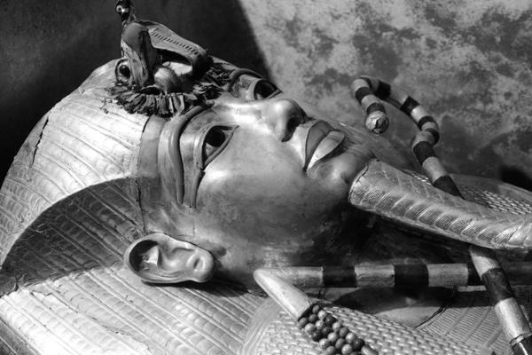 Black and White photograph of Mummy Coffin 
